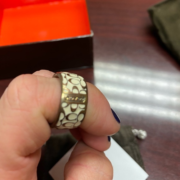 Coach Ring - Picture 3 of 4